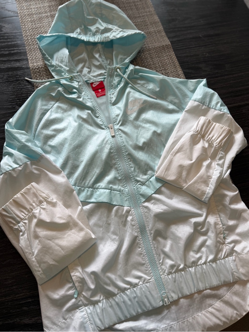 Nike Colorblock Hooded Windbreaker Jacket - Baby blue & White